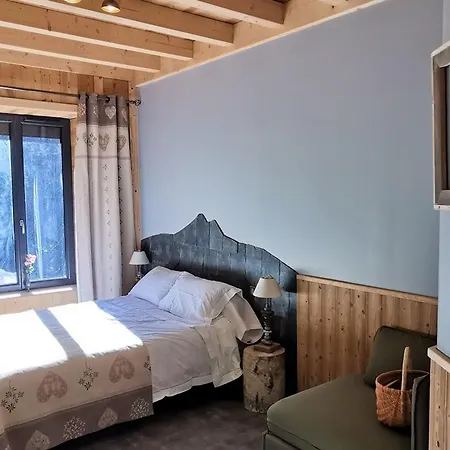 Grand Gite Renove, Billard, Baby-Foot, Vue Sur Riviere, Terrasse, Activites Diverses - Fr-1-582-76 Holiday home *