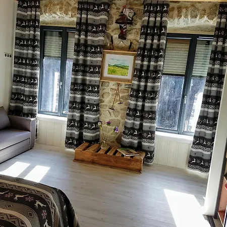 Holiday home Grand Gite Renove, Billard, Baby-Foot, Vue Sur Riviere, Terrasse, Activites Diverses - Fr-1-582-76 *