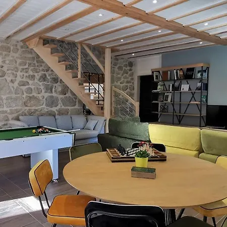 Grand Renove, Billard, Baby-foot, Vue Sur Riviere, Terrasse, Activites Diverses - Fr-1-582-76