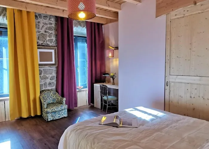 Grand Renove, Billard, Baby-foot, Vue Sur Riviere, Terrasse, Activites Diverses - Fr-1-582-76 * Le Chambon-sur-Lignon